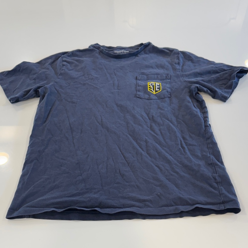 Vineyard Vines Navy PLL Pocket Graphic Tee size L (16)